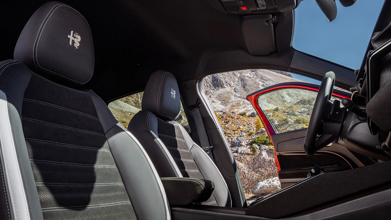 Alfa Romeo Junior: Πρεμιέρα για τη νέα έκδοση Sport Speciale 